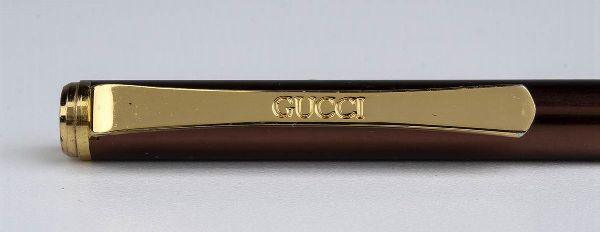 GUCCI: penna roller, inizio anni '80  - Asta Gioielli, orologi, argenti e penne - Associazione Nazionale - Case d'Asta italiane