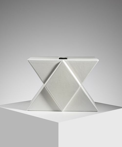 SOTTSASS ETTORE (1917 - 2007) : Vaso mod. Y30 della serie Yantra per Design Centre - Poltronova  - Asta Asta 427 | DESIGN E ARTI DECORATIVE DEL NOVECENTO Tradizionale - Associazione Nazionale - Case d'Asta italiane