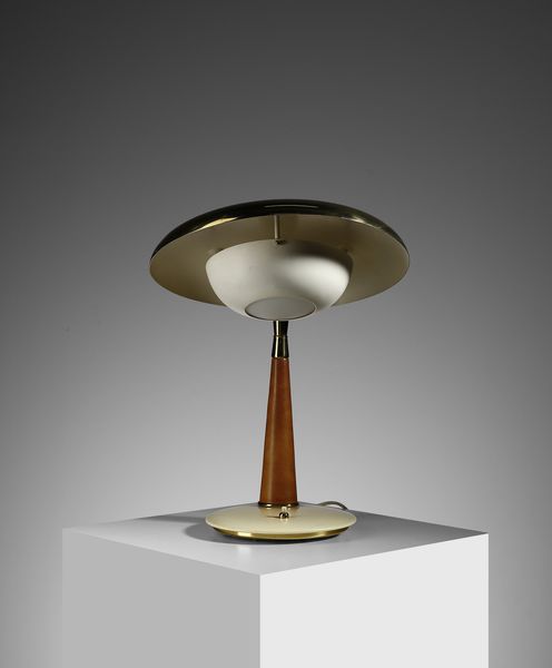 LELII ANGELO (1911 - 1979) : Lampada da tavolo per Arredoluce  - Asta Asta 427 | DESIGN E ARTI DECORATIVE DEL NOVECENTO Tradizionale - Associazione Nazionale - Case d'Asta italiane