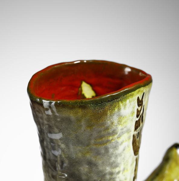 GUIDI NEDDA (1927 - 2015) : Vaso scultoreo con decori informali, Roma  - Asta Asta 427 | DESIGN E ARTI DECORATIVE DEL NOVECENTO Tradizionale - Associazione Nazionale - Case d'Asta italiane