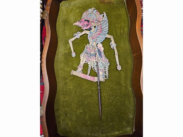 Marionetta Wayang del teatro delle ombre  - Asta Bambole e Balocchi - Associazione Nazionale - Case d'Asta italiane