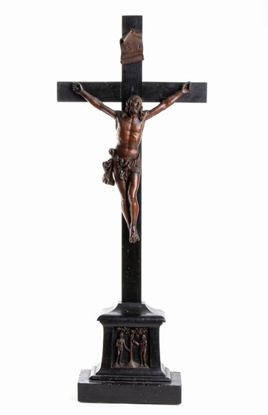 Croce d'altare in legno con Cristo  - Asta Coralli, Avori e Argenti: capolavori da importanti collezioni italiane - Icone Russe - Associazione Nazionale - Case d'Asta italiane