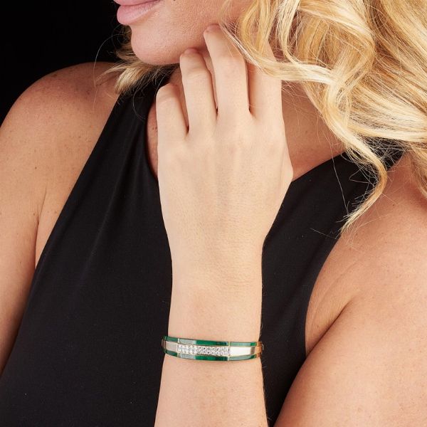 BRACCIALE RIGIDO CON MALACHITE E DIAMANTI  - Asta Gioielli - Associazione Nazionale - Case d'Asta italiane