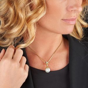 COLLANA CON PERLA SOUTH SEA E DIAMANTI  - Asta Gioielli - Associazione Nazionale - Case d'Asta italiane