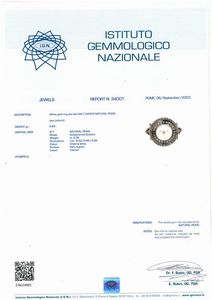 ANELLO CON PERLA NATURALE E DIAMANTI  - Asta Gioielli - Associazione Nazionale - Case d'Asta italiane