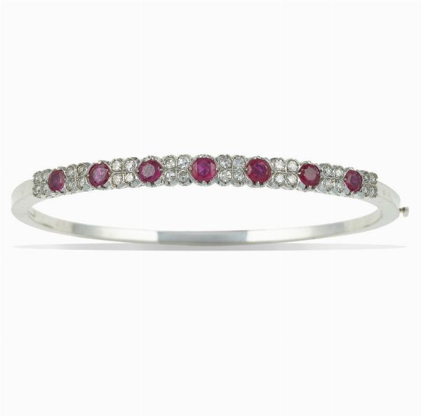 Bracciale rigido con rubini Burma e diamanti taglio huit-huit  - Asta Fine Jewels - Associazione Nazionale - Case d'Asta italiane