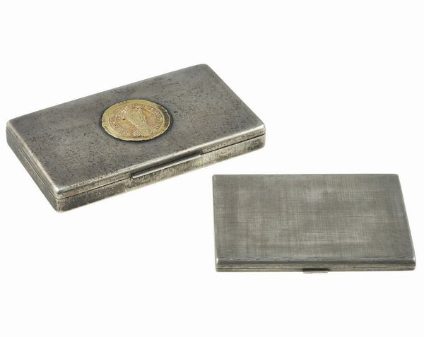 Lotto composto da una scatola e un portasigarette  - Asta Fine Jewels - Associazione Nazionale - Case d'Asta italiane