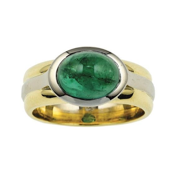 Anello con smeraldo taglio cabochon  - Asta Fine Jewels - Associazione Nazionale - Case d'Asta italiane