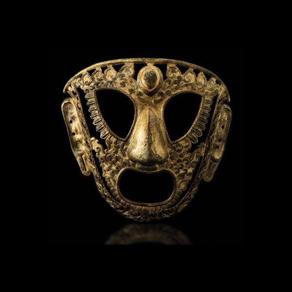 Maschera in bronzo dorato, Tibet, XVIII secolo  - Asta Fine Chinese Works of Art - Associazione Nazionale - Case d'Asta italiane