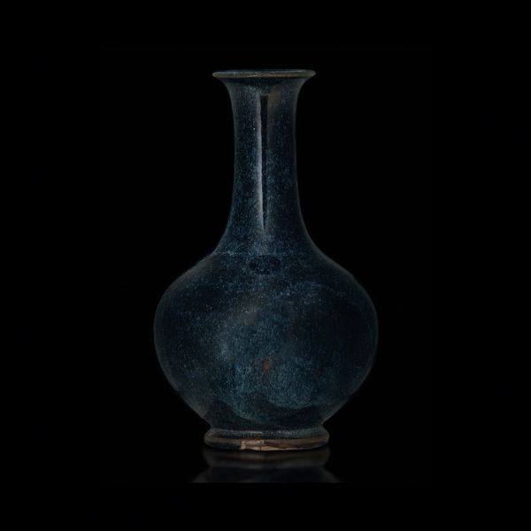 Vaso in porcellana Jun Type sui toni del blu, Cina, Dinastia Qing, epoca Qianlong (1736-1796)<BR>  - Asta Fine Chinese Works of Art - Associazione Nazionale - Case d'Asta italiane