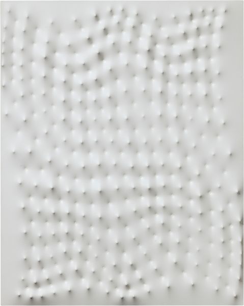 ENRICO CASTELLANI : Superficie bianca  - Asta Arte Contemporanea - Associazione Nazionale - Case d'Asta italiane