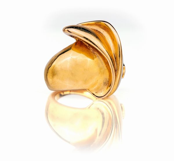 Anello in oro a nodo  - Asta Asta Gioielli e Orologi - Associazione Nazionale - Case d'Asta italiane