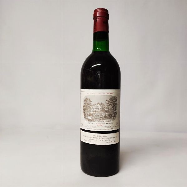 Chateau Lafite Rothschild, Pauillac 1974  - Asta Wine and Spirits - Associazione Nazionale - Case d'Asta italiane