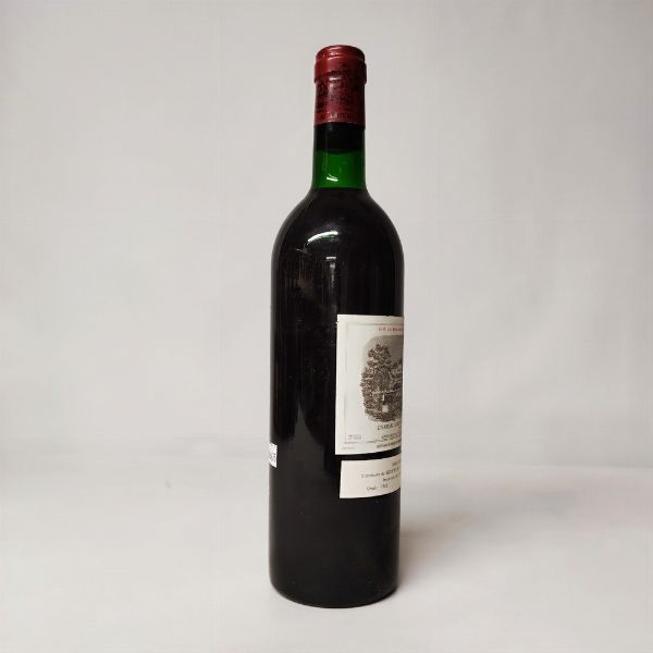 Chateau Lafite Rothschild, Pauillac 1974  - Asta Wine and Spirits - Associazione Nazionale - Case d'Asta italiane