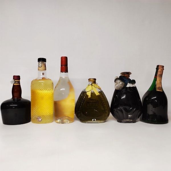 Buton, Abbadia, Anisetta, Slivovitz, Certosa, Cherry, Prunella, Liquori  - Asta Wine and Spirits - Associazione Nazionale - Case d'Asta italiane