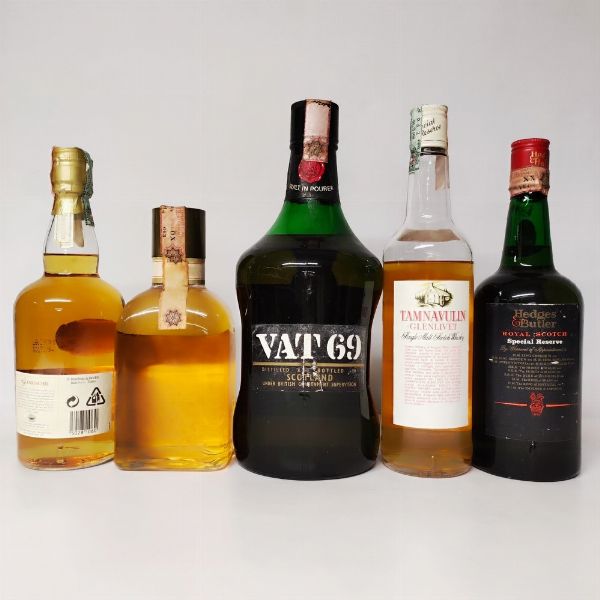 Glenkinchie, Red Hills, Vat69,Tamnavulin, Hedges Butler, Scotch Whisky  - Asta Wine and Spirits - Associazione Nazionale - Case d'Asta italiane