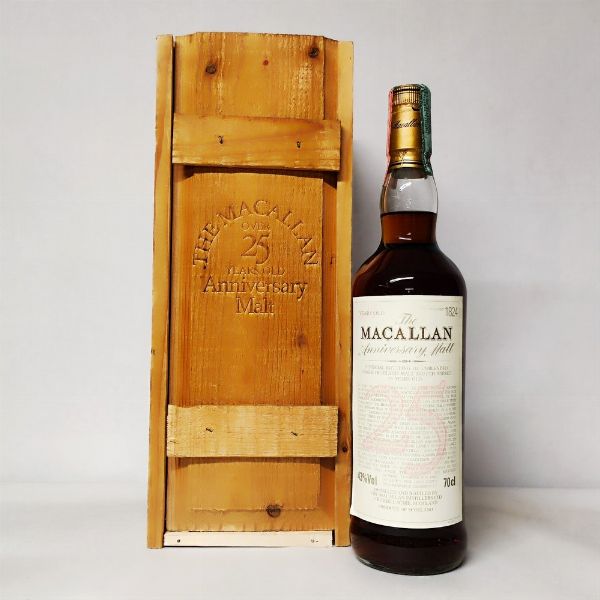 The Macallan Anniversary 25 Years Old, Highland Malt Whisky  - Asta Wine and Spirits - Associazione Nazionale - Case d'Asta italiane