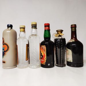 Curacao, Dry Gin, Elixir China, Crema Caffe, Albicocca, Stock Liquori  - Asta Wine and Spirits - Associazione Nazionale - Case d'Asta italiane