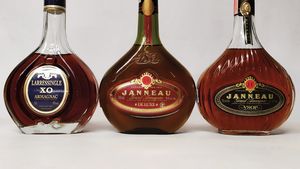 Janneau De Luxe & VSOP, Larressingle X0, Armagnac  - Asta Wine and Spirits - Associazione Nazionale - Case d'Asta italiane