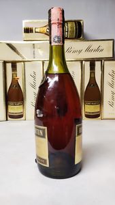 Remy Martin, Cognac Petite Champagne  - Asta Wine and Spirits - Associazione Nazionale - Case d'Asta italiane