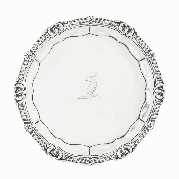 Salver. Londra 1820. Argentiere Paul Storr  - Asta L'Art de la Table - Associazione Nazionale - Case d'Asta italiane