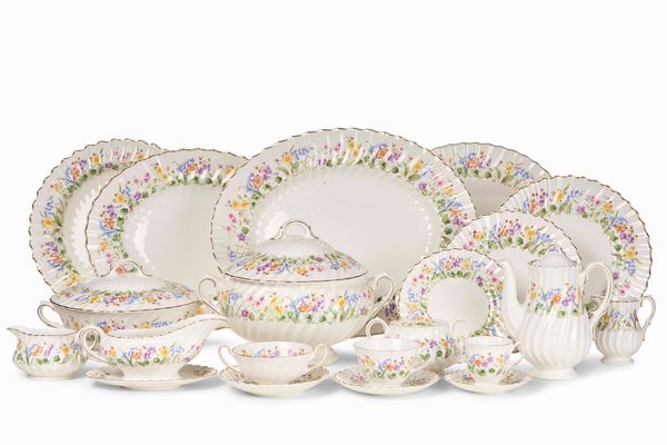 Servizio da tavola “Easter Morn”<BR>Inghilterra , Manifattura Royal Doulton, 1950 circa<BR>  - Asta L'Art de la Table - Associazione Nazionale - Case d'Asta italiane