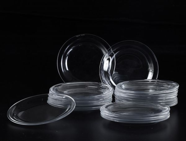 Venticinque piattini per pane<BR>Francia, Manifattura Lalique, XX secolo  - Asta L'Art de la Table - Associazione Nazionale - Case d'Asta italiane