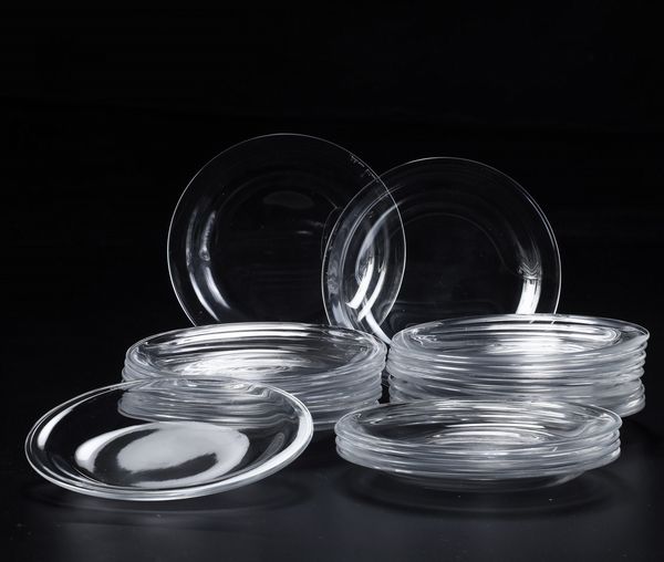 Venticinque piattini per pane<BR>Francia, Manifattura Lalique, XX secolo  - Asta L'Art de la Table - Associazione Nazionale - Case d'Asta italiane