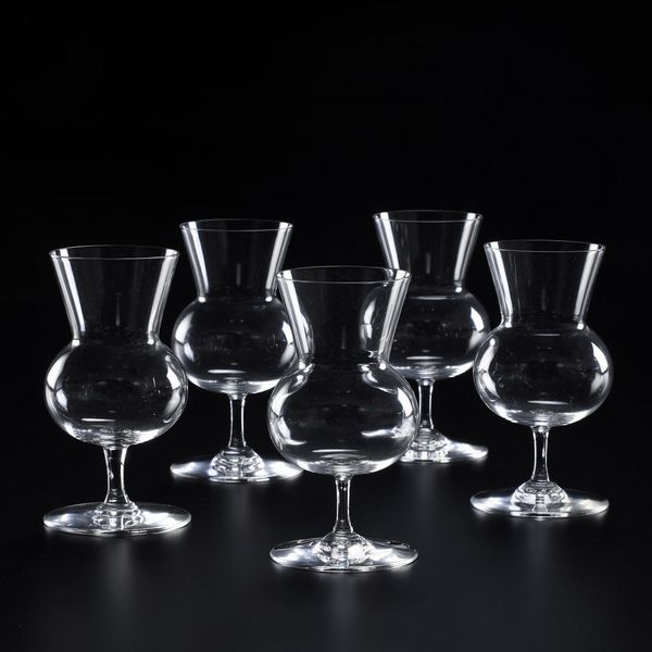 Cinque calici “Thistle Brandy” <BR>Francia, Manifattura Baccarat, XX secolo<BR>  - Asta L'Art de la Table - Associazione Nazionale - Case d'Asta italiane