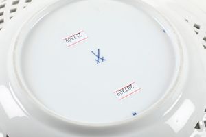 Grande piatto<BR>Meissen, XX secolo  - Asta L'Art de la Table - Associazione Nazionale - Case d'Asta italiane