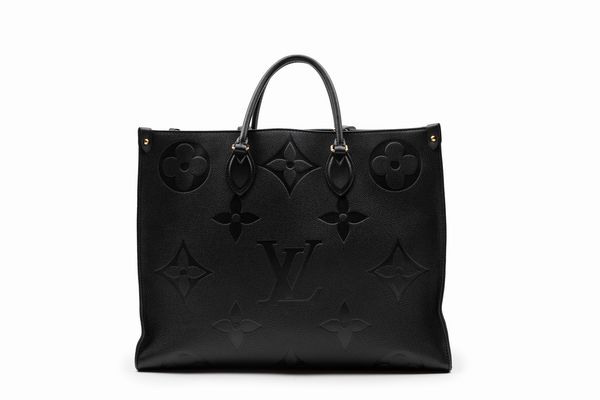 Louis Vuitton : Borsa OnTheGo  - Asta Luxury Fashion - Associazione Nazionale - Case d'Asta italiane