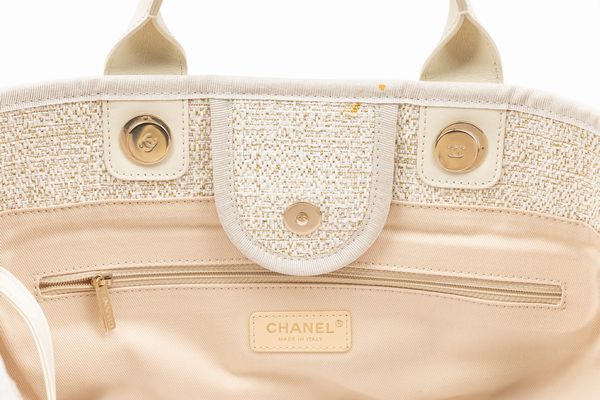 CHANEL : Borsa Deauville  - Asta Luxury Fashion - Associazione Nazionale - Case d'Asta italiane