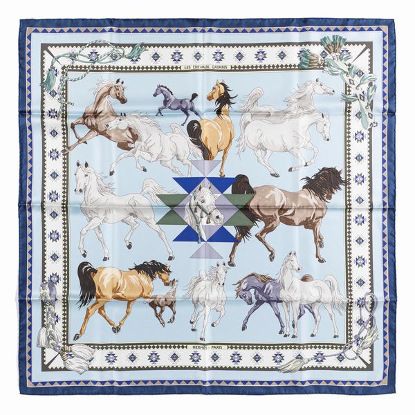 Hermès : Foulard Les Chevaux Qataris  - Asta Luxury Fashion - Associazione Nazionale - Case d'Asta italiane