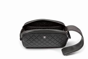 CHANEL : Trousse da viaggio  - Asta Luxury Fashion - Associazione Nazionale - Case d'Asta italiane