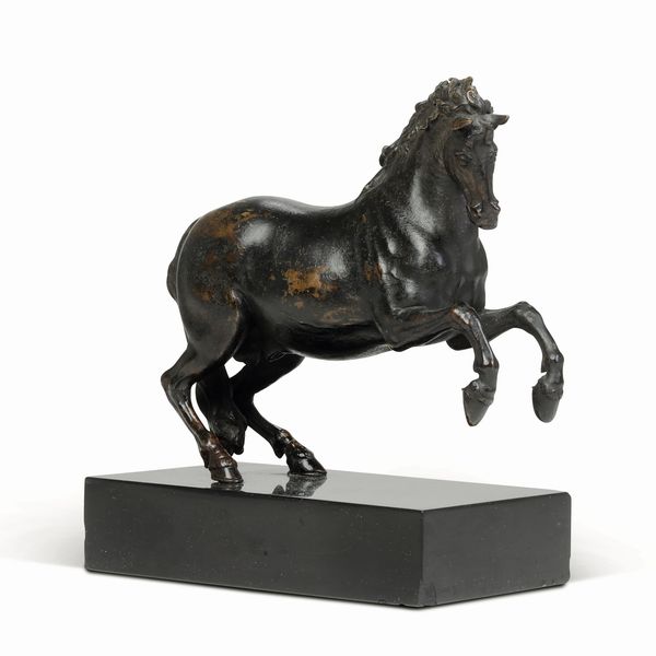 Cavallo che impenna. Arte barocca, inizi del XVII secolo. Fonditore italiano seguace di Giambologna  - Asta Dimore Italiane - Associazione Nazionale - Case d'Asta italiane