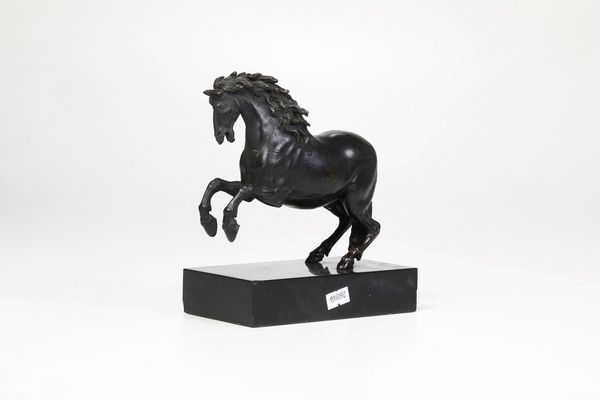 Cavallo che impenna. Arte barocca, inizi del XVII secolo. Fonditore italiano seguace di Giambologna  - Asta Dimore Italiane - Associazione Nazionale - Case d'Asta italiane