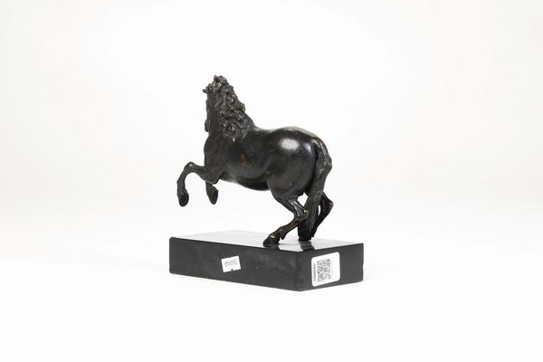 Cavallo che impenna. Arte barocca, inizi del XVII secolo. Fonditore italiano seguace di Giambologna  - Asta Dimore Italiane - Associazione Nazionale - Case d'Asta italiane