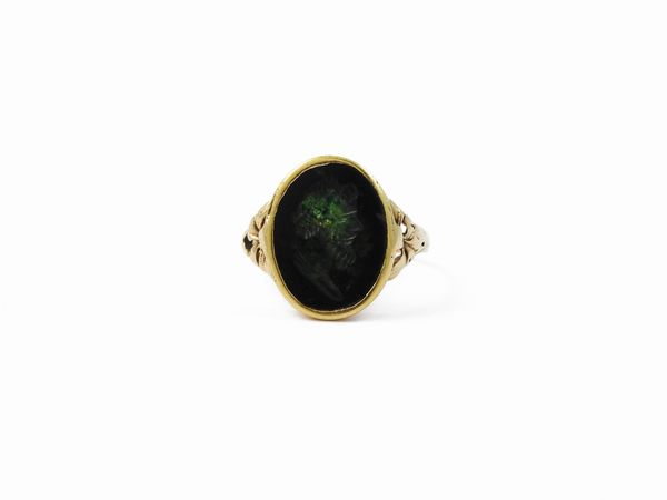 Anello in oro giallo con intaglio su diaspro  - Asta Gioielli e Orologi - Associazione Nazionale - Case d'Asta italiane