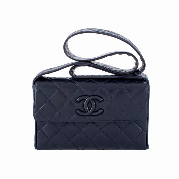 Chanel borsa a spalla vintage  - Asta Gioielli Orologi | Fashion Vintage - Associazione Nazionale - Case d'Asta italiane