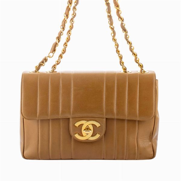 Chanel Timeless Jumbo Vertical borsa a spalla vintage  - Asta Gioielli Orologi | Fashion Vintage - Associazione Nazionale - Case d'Asta italiane