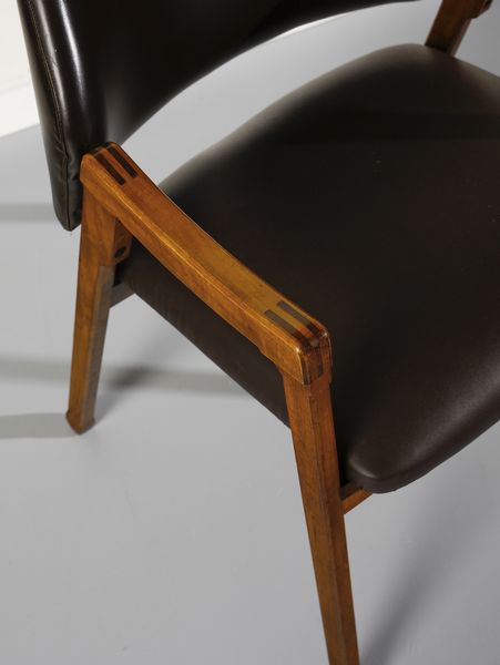 PARISI ICO (1916 - 1996) : Cinque poltroncine mod. 814 per Cassina, Meda  - Asta DESIGN E ARTI DECORATIVE DEL NOVECENTO - Associazione Nazionale - Case d'Asta italiane