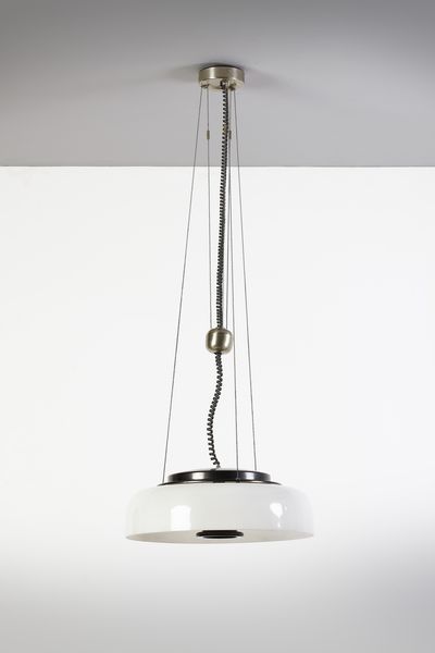 SARFATTI GINO (1912 - 1985) : Lampada a sospensione mod. 2121 per Arteluce, Milano  - Asta DESIGN E ARTI DECORATIVE DEL NOVECENTO - Associazione Nazionale - Case d'Asta italiane