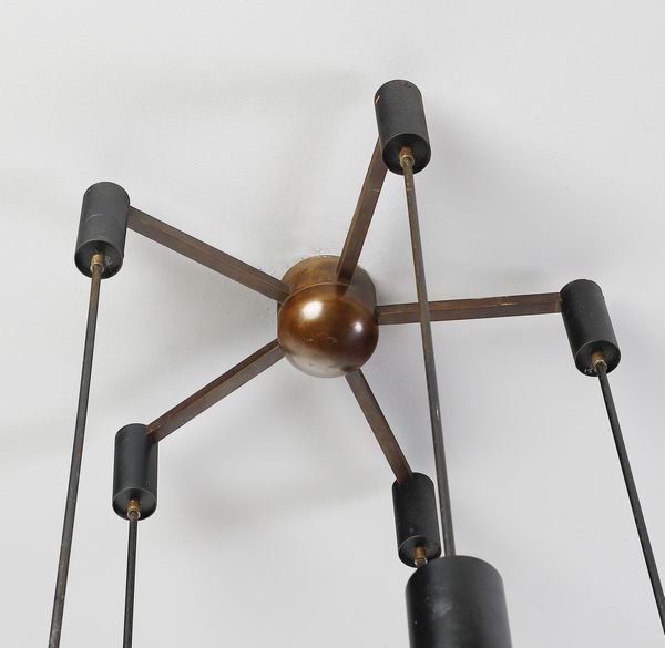 LENARDA ALESSANDRO (n. 1939) : attribuito. Grande lampada a sospensione  - Asta DESIGN E ARTI DECORATIVE DEL NOVECENTO - Associazione Nazionale - Case d'Asta italiane