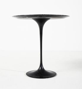 SAARINEN EERO (1910 - 1961) : Tavolo da salotto mod. Tulip per Knoll  - Asta DESIGN E ARTI DECORATIVE DEL NOVECENTO - Associazione Nazionale - Case d'Asta italiane