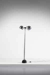 GAE AULENTI (1927-2012) & LIVIO CASTIGLIONI (1911-1979) - Lampada da terra con diffusori orientabili della serie Trepi per Stilnovo