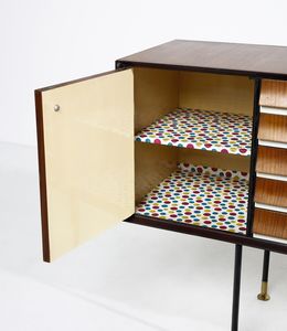 LA PERMANENTE MOBILI CANT : attribuito. Credenza sagomata a quattro ante e cinque cassetti  - Asta DESIGN E ARTI DECORATIVE DEL NOVECENTO - Associazione Nazionale - Case d'Asta italiane