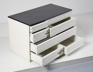 MAGISTRETTI VICO (1920 - 2006) : Cassettiera mod. CS49 Cassetti e contenitori Samarcanda per Poggi, Pavia  - Asta DESIGN E ARTI DECORATIVE DEL NOVECENTO - Associazione Nazionale - Case d'Asta italiane