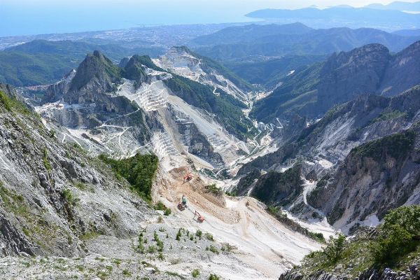 CARBONATI APUANI SRL  - Asta ASTA A TEMPO | AIRC - Associazione Nazionale - Case d'Asta italiane