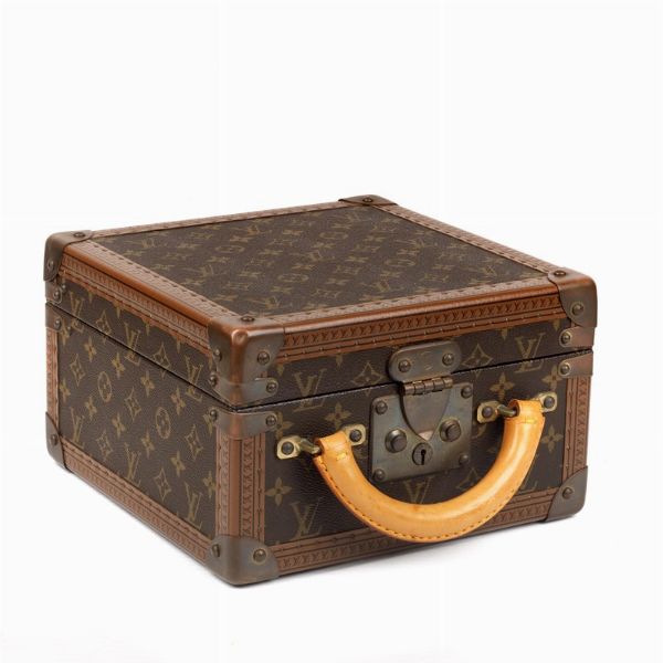 LOUIS VUITTON VALIGETTA TABOR 26  - Asta VINTAGE: BORSE E ACCESSORI DI HERMES, LOUIS VUITTON E ALTRE GRANDI MAISON - Associazione Nazionale - Case d'Asta italiane