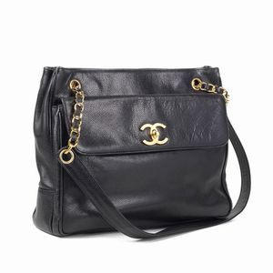 CHANEL SHOPPING BAG A TRACOLLA TIMELESS VINTAGE  - Asta VINTAGE: BORSE E ACCESSORI DI HERMES, LOUIS VUITTON E ALTRE GRANDI MAISON - Associazione Nazionale - Case d'Asta italiane